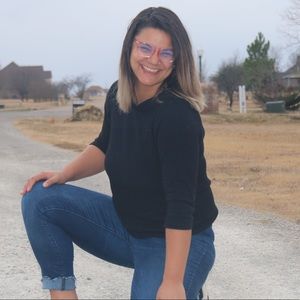 Meet your Posher, Halie